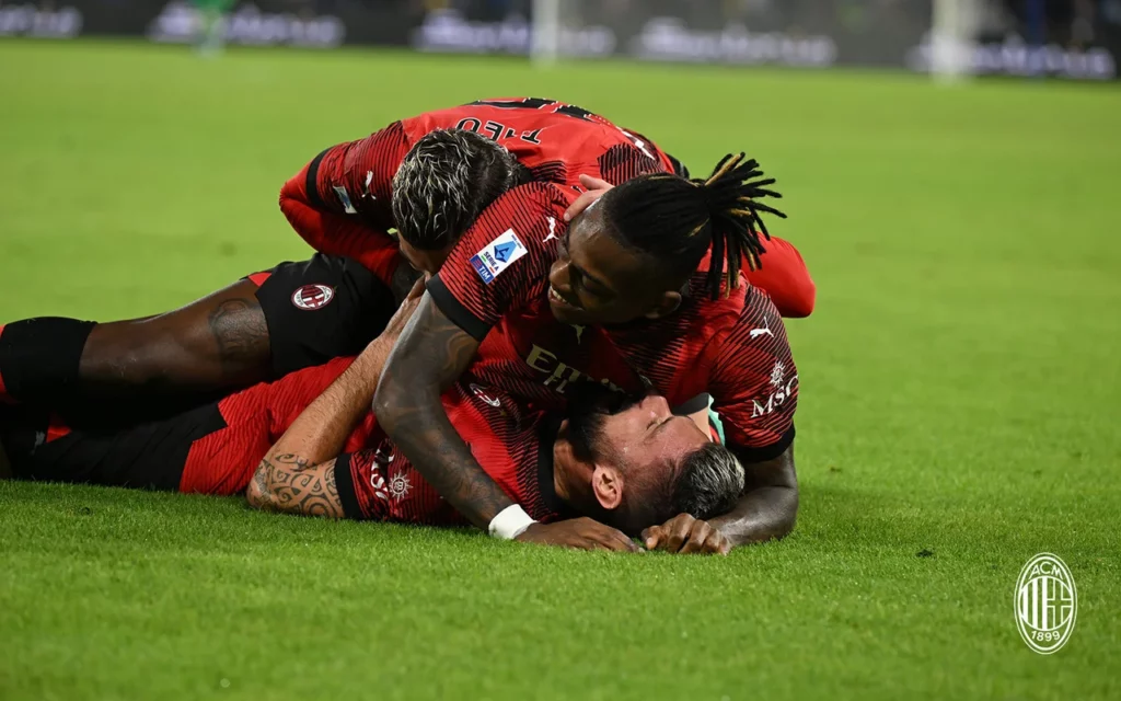 Illustration Giroud Leao acmilan officiel Rafael Leao Olivier Giroud célébration